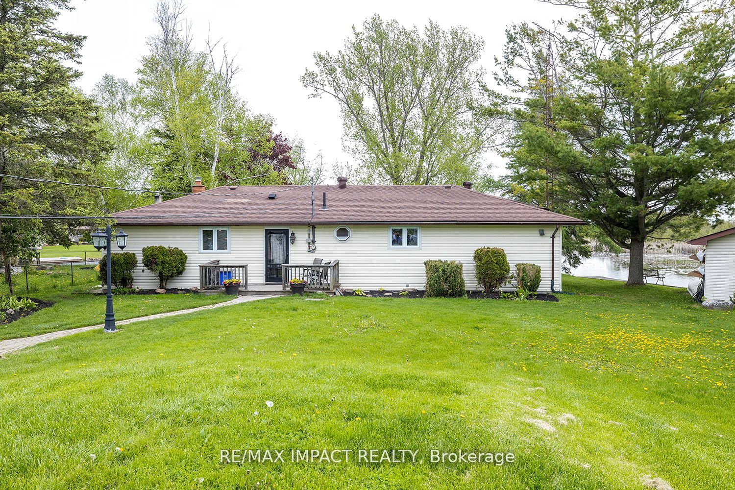 32 Totten Drive