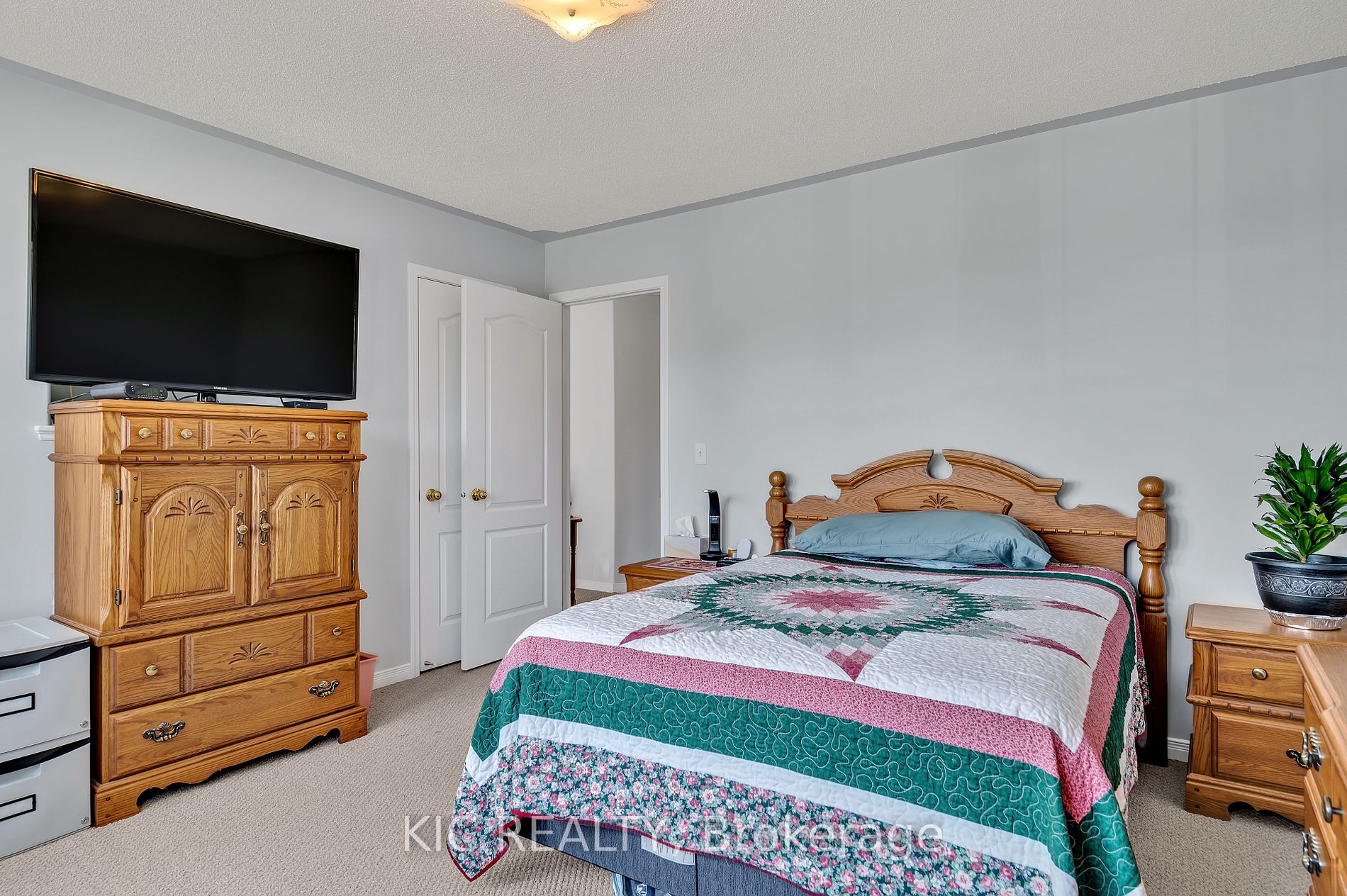 610 Clancy Crescent