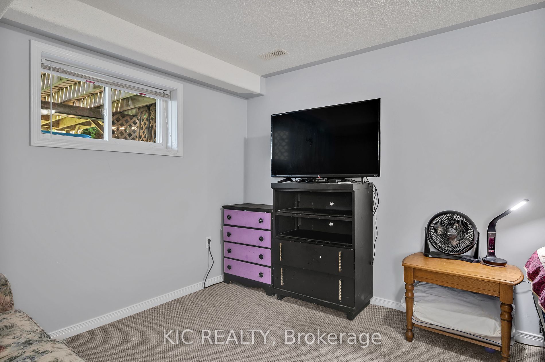 610 Clancy Crescent