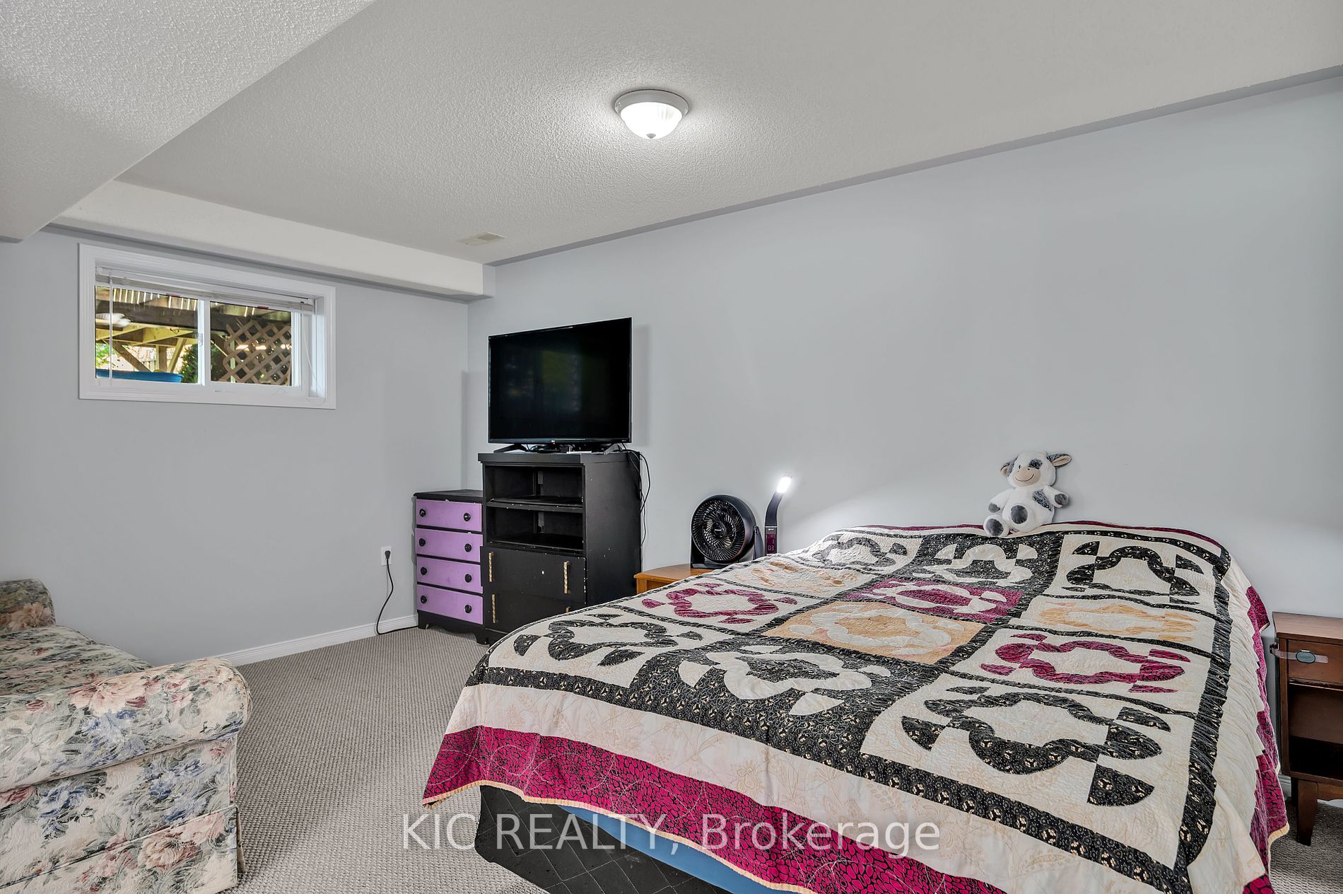 610 Clancy Crescent