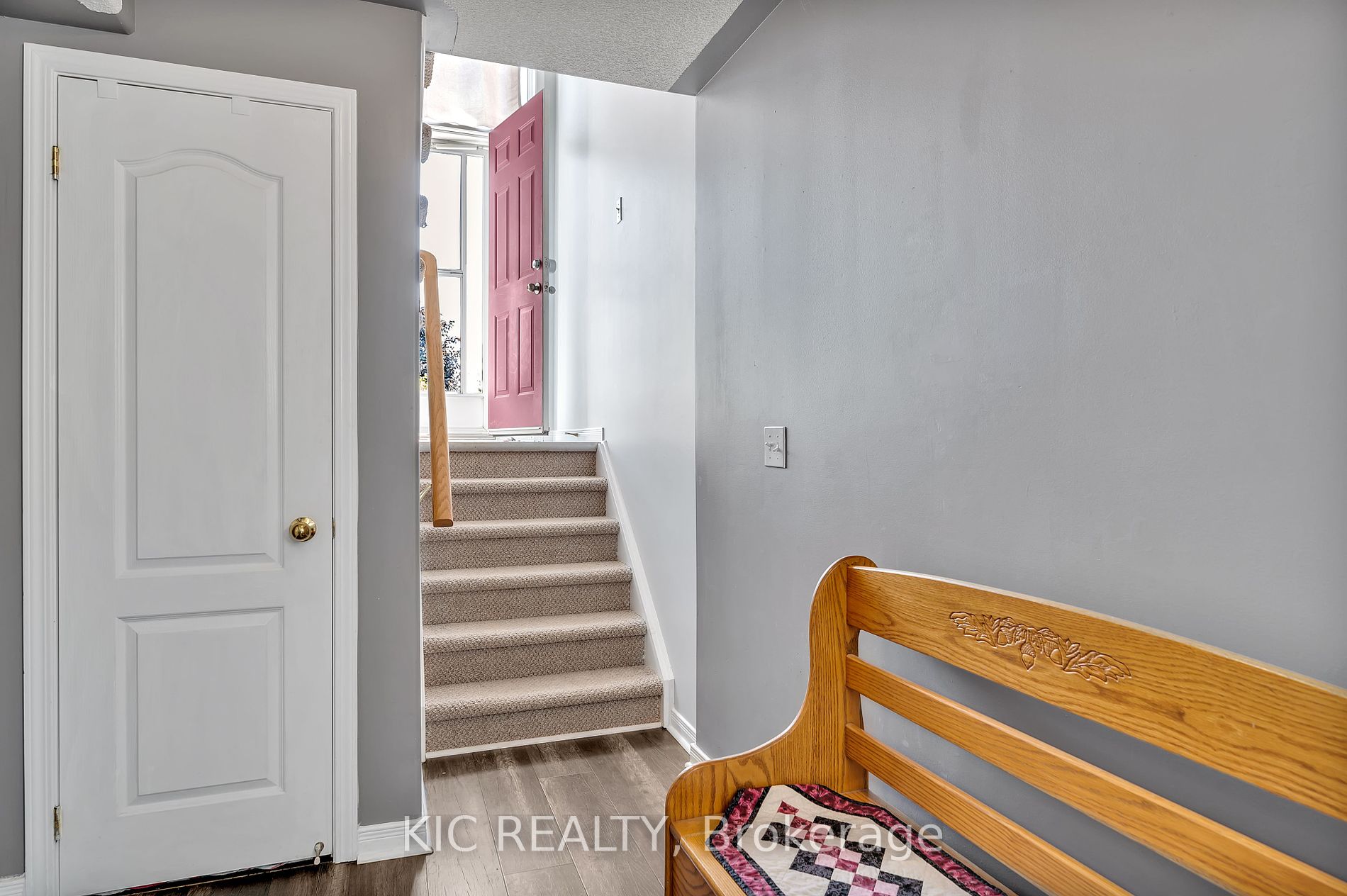 610 Clancy Crescent