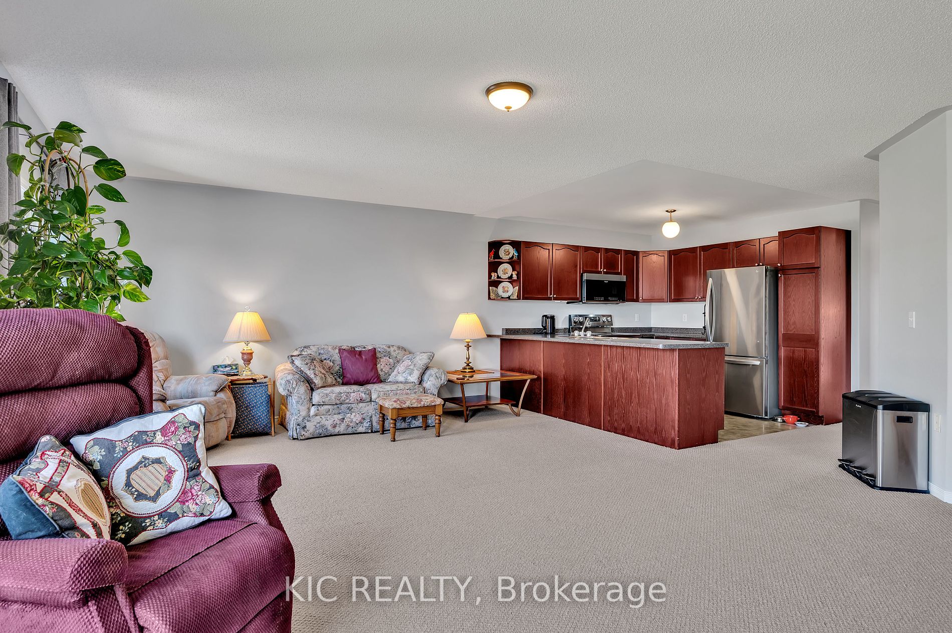 610 Clancy Crescent