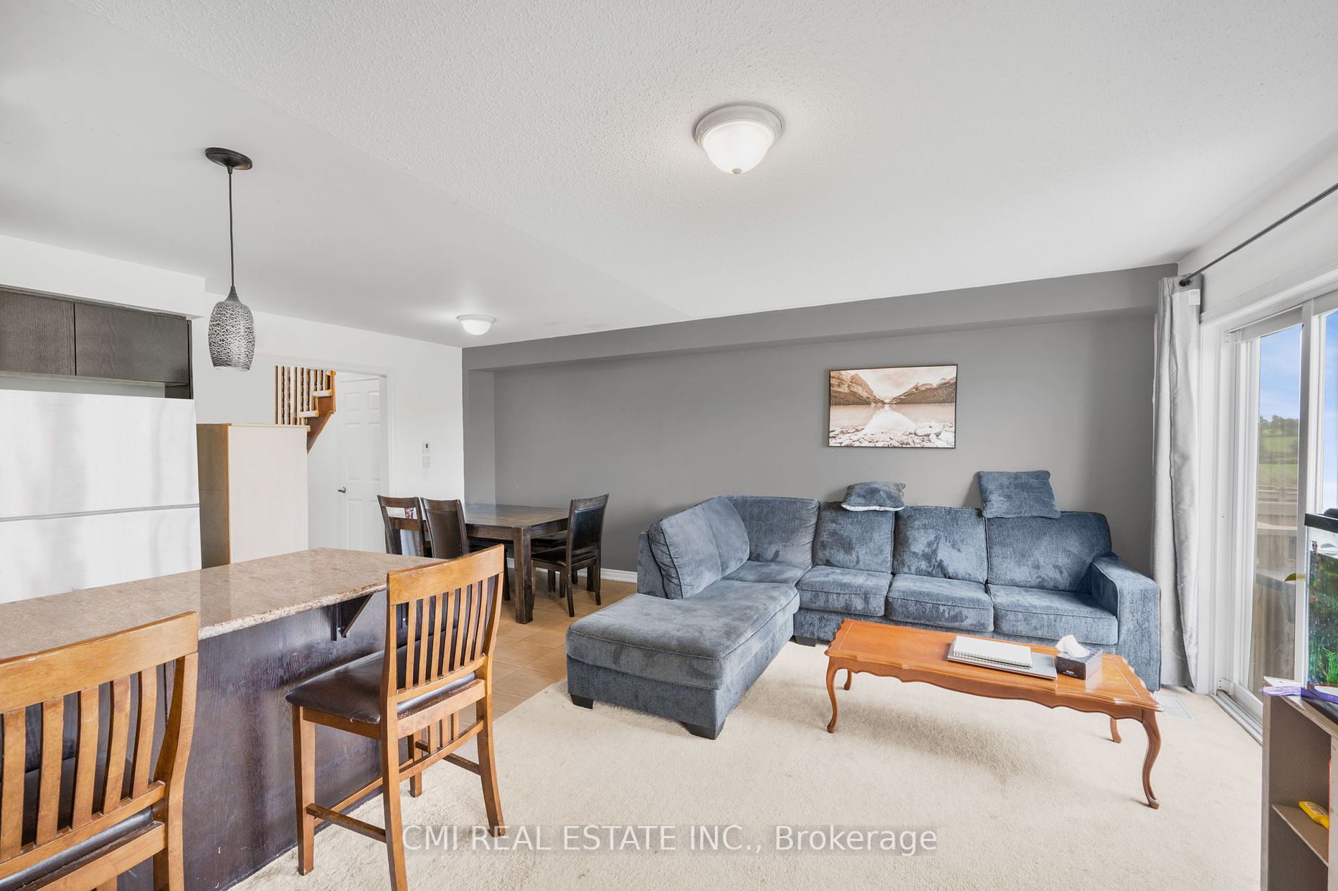 825 Cook Crescent