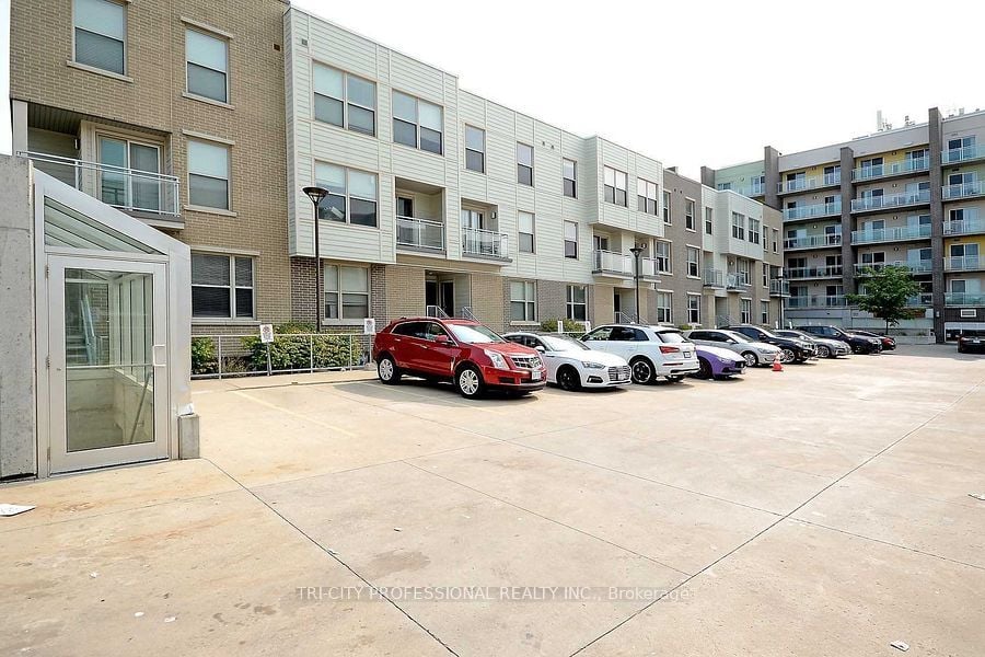 62 Balsam Street, #T201