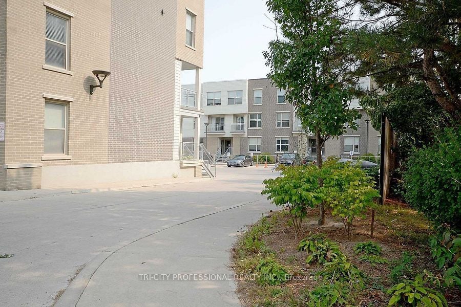 62 Balsam Street, #T201