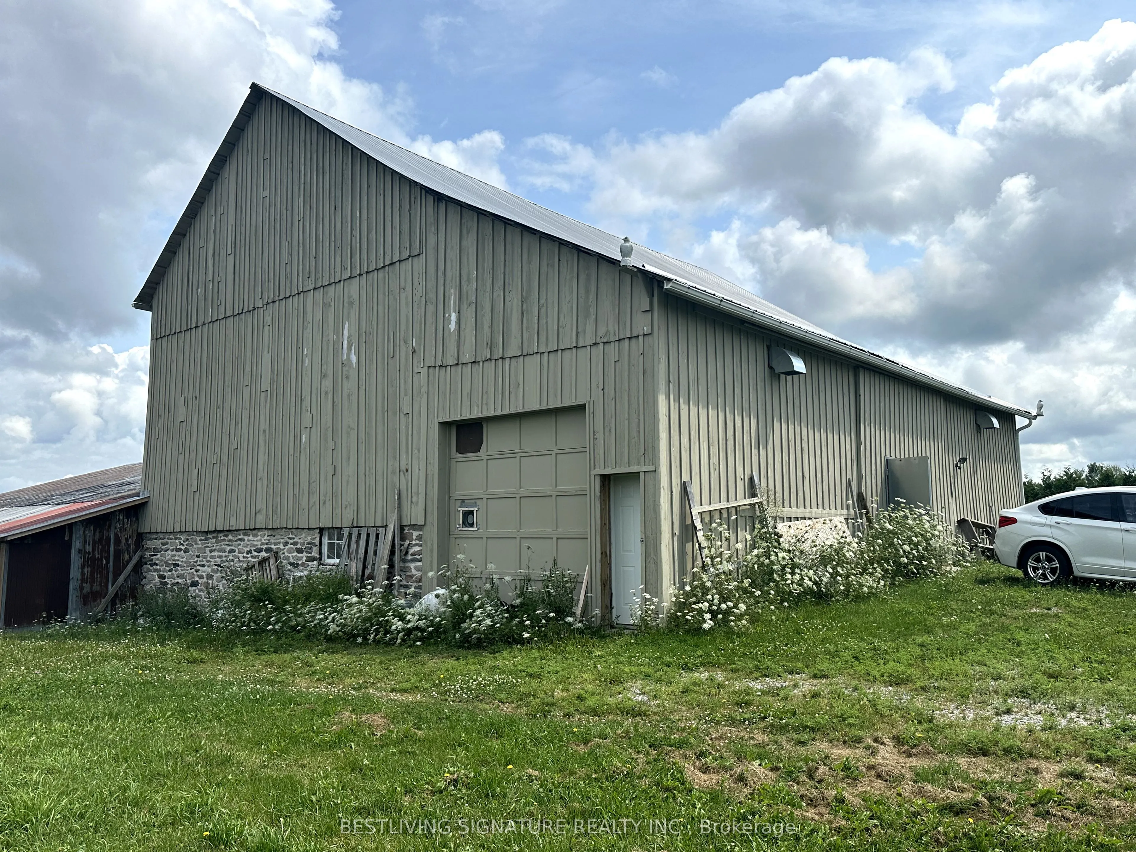 3752 Elm Tree Road