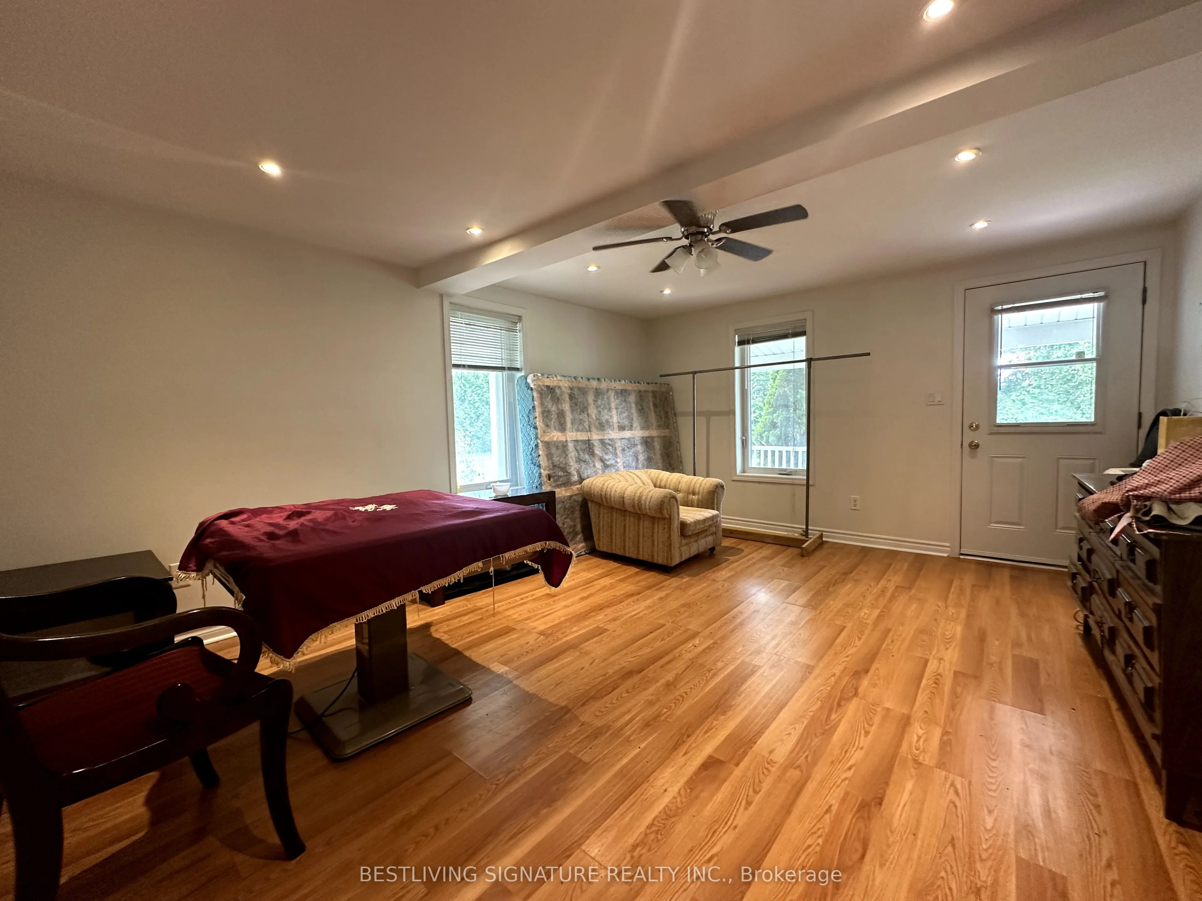 3752 Elm Tree Road