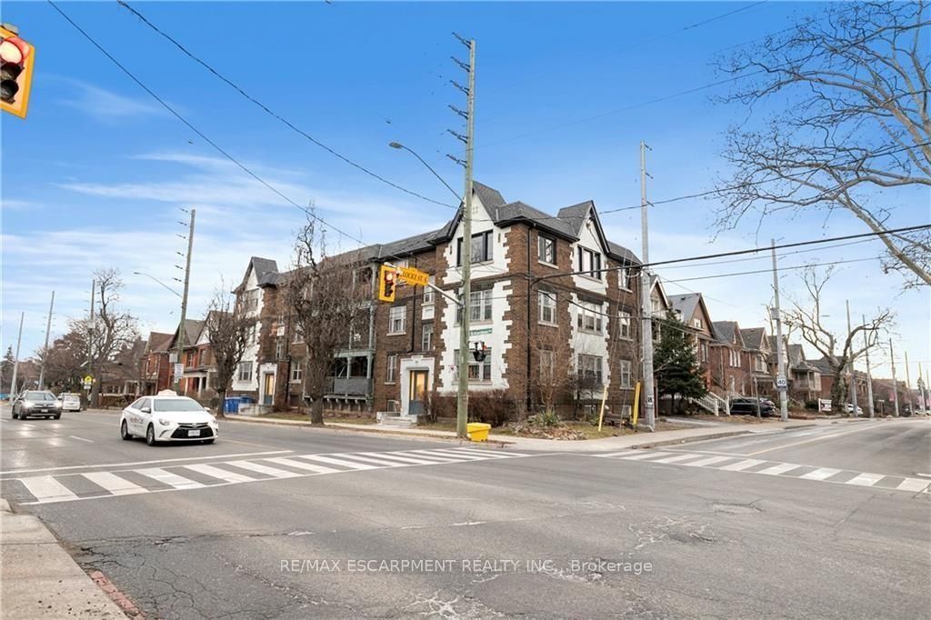 312 Aberdeen Avenue #1