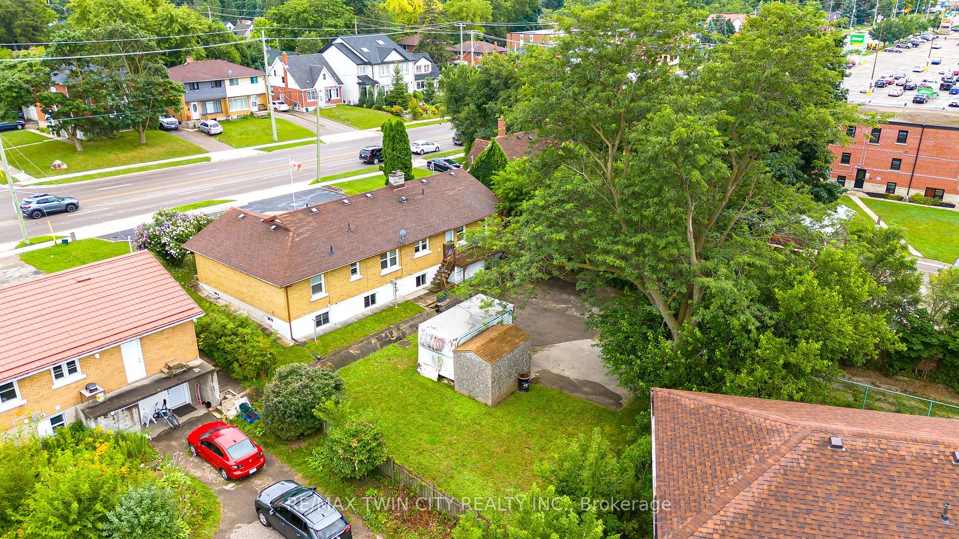 230 Highland Road W