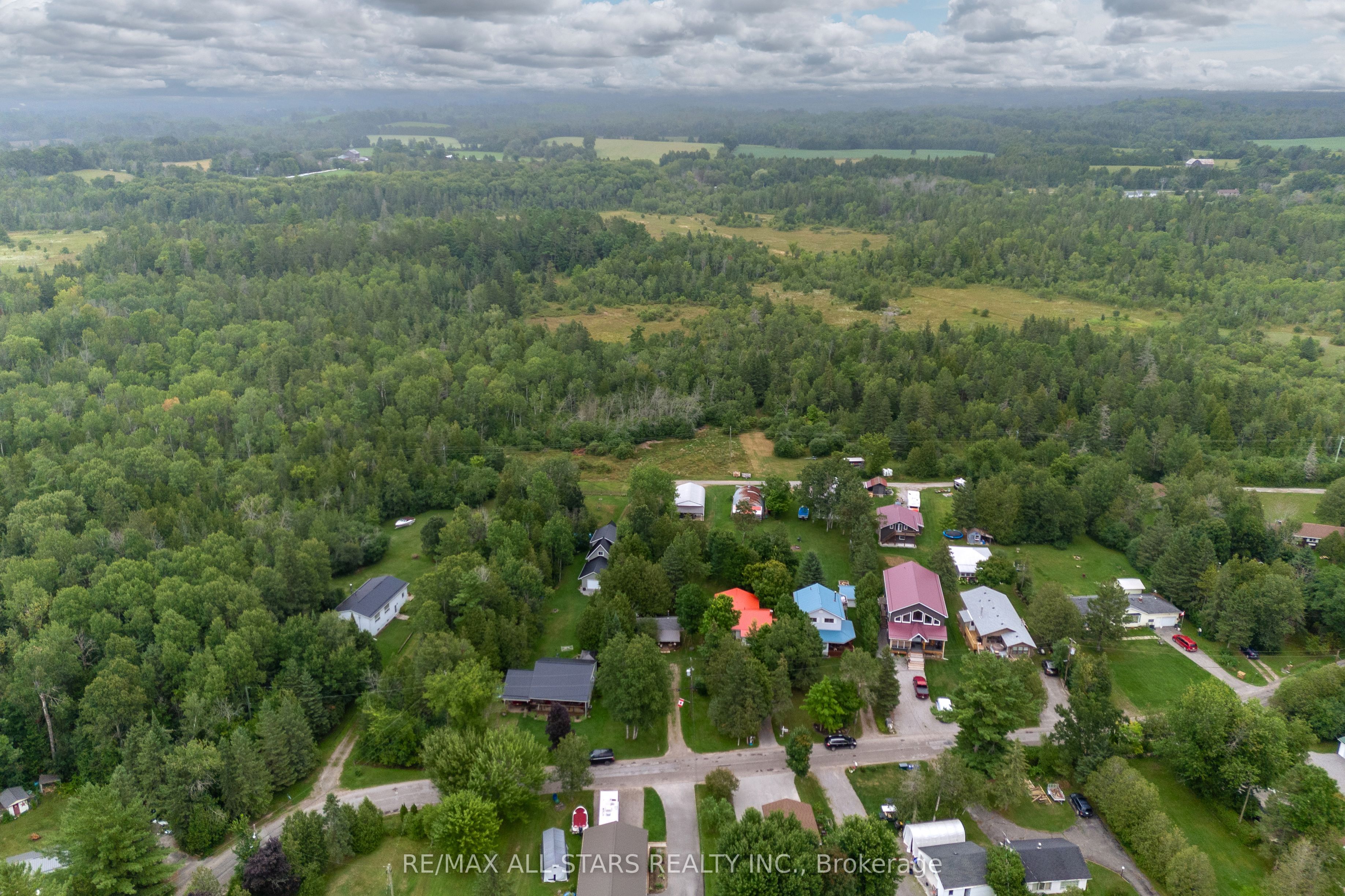 93 Sturgeon Glen Road