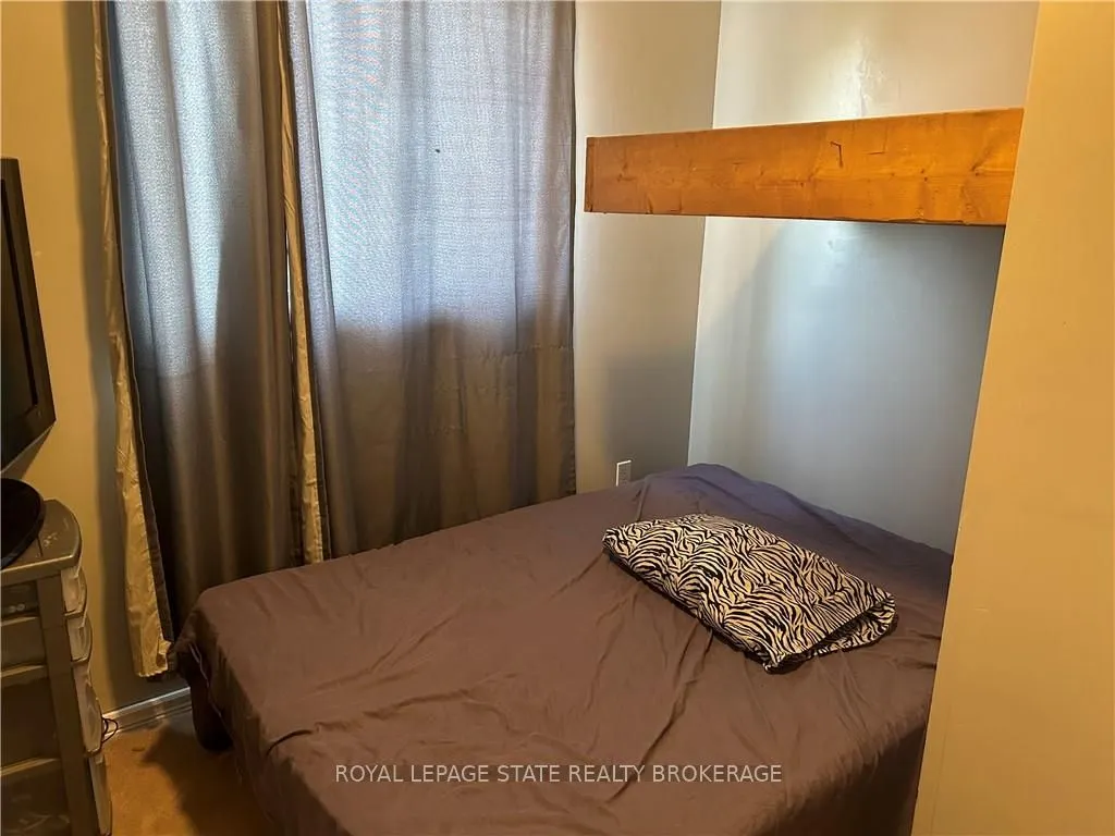 1407 LAKESHORE Road