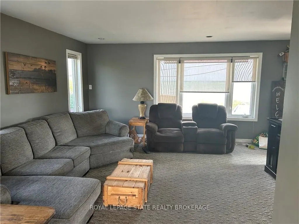 1407 LAKESHORE Road