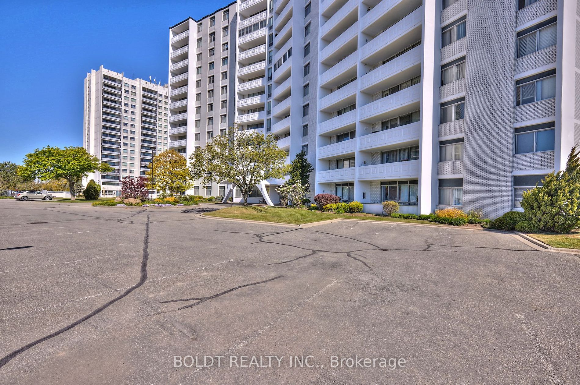 15 Towering Heights Boulevard #1204