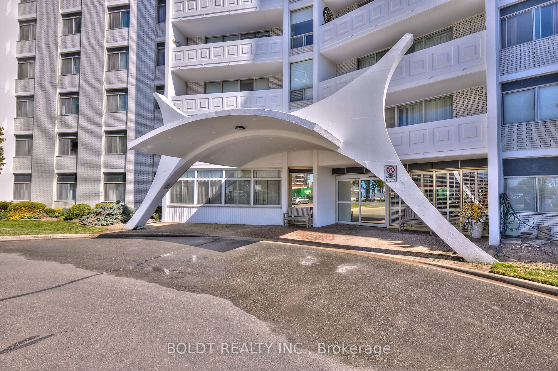 15 Towering Heights Boulevard #1204