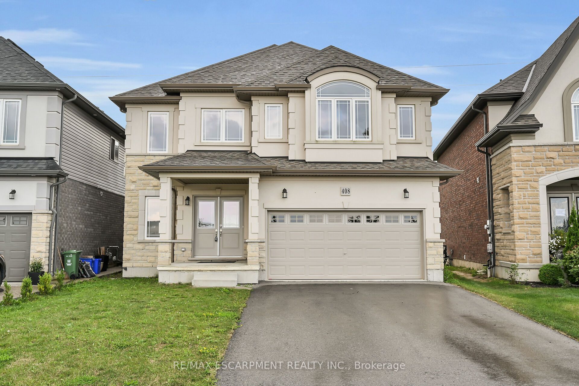 408 Dalgleish Trail