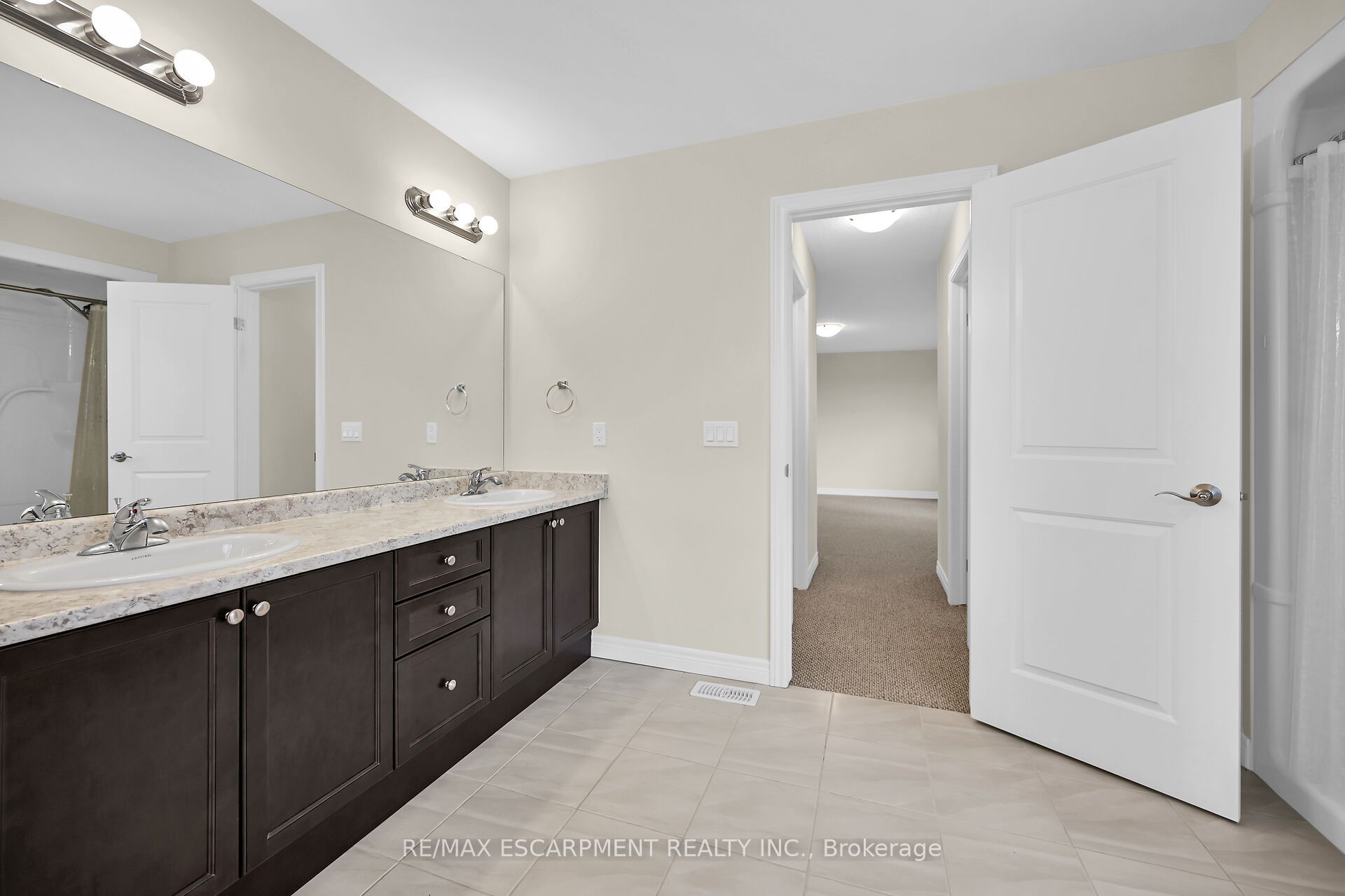408 Dalgleish Trail