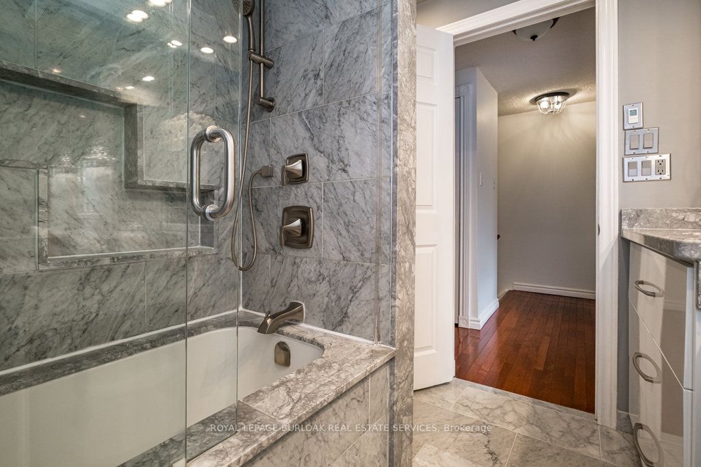 1155 Paramount Drive #22