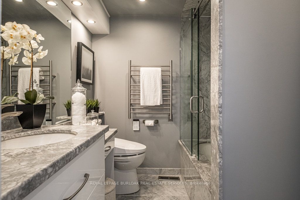 1155 Paramount Drive #22