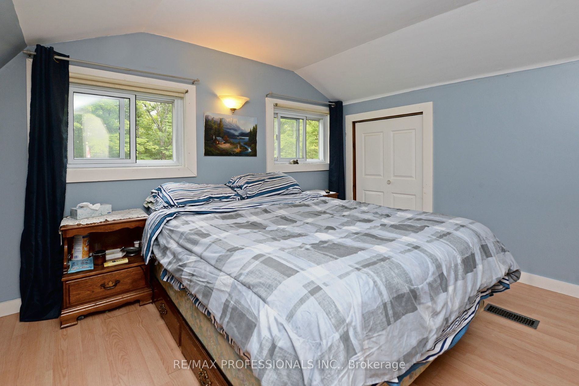9 Maple Grove Road