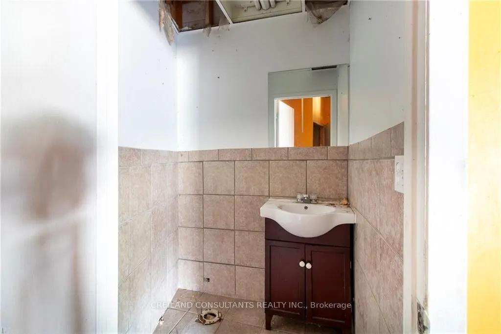 124636 Simcoe Street S