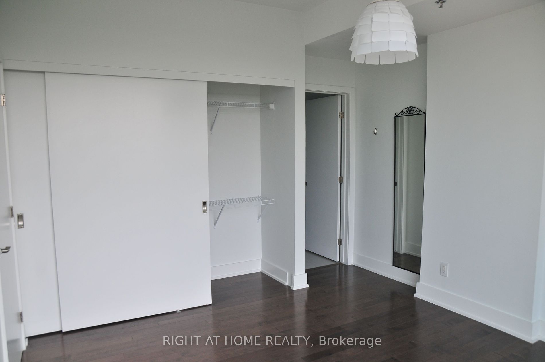88 Richmond Road #512