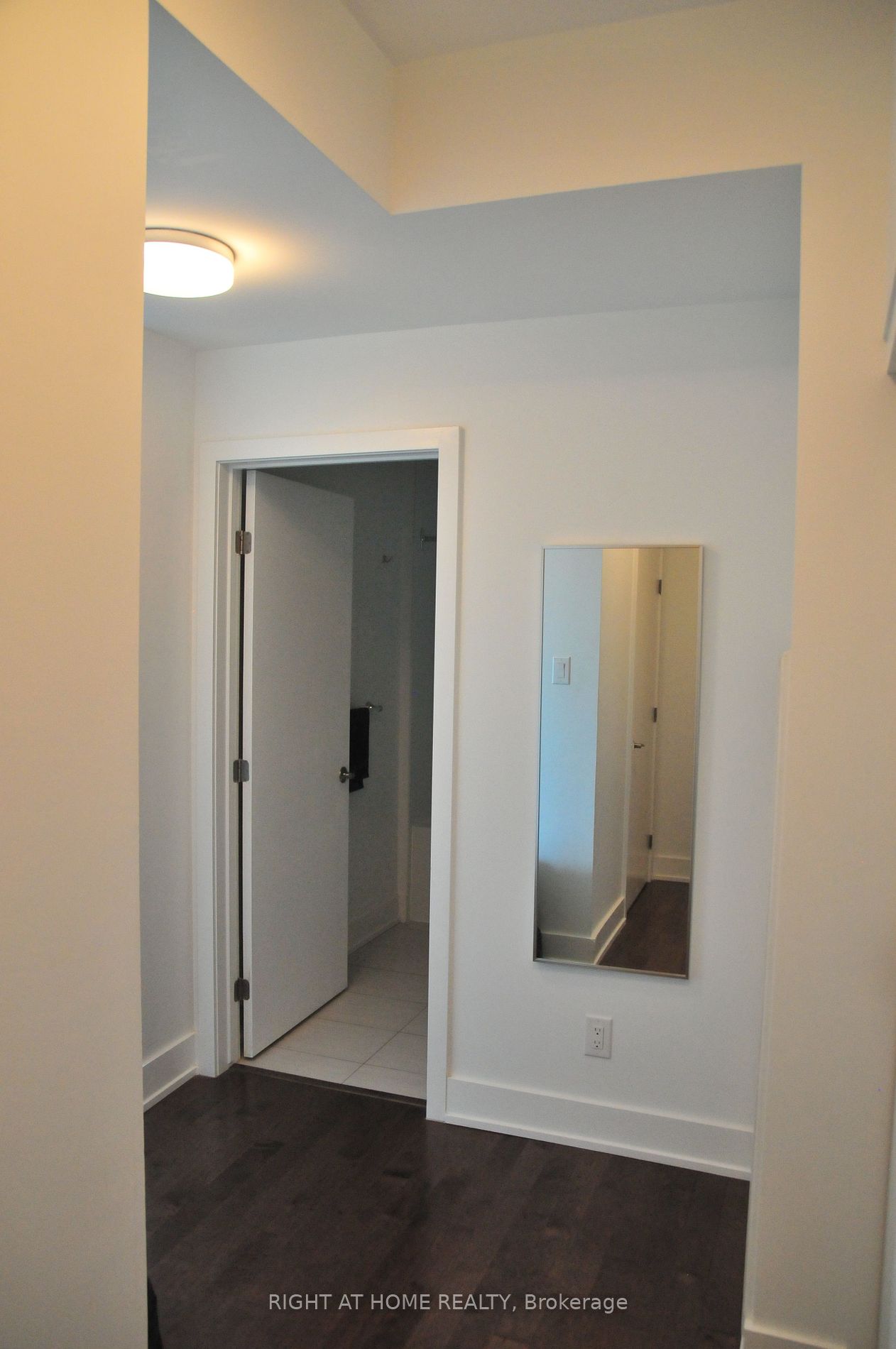 88 Richmond Road #512