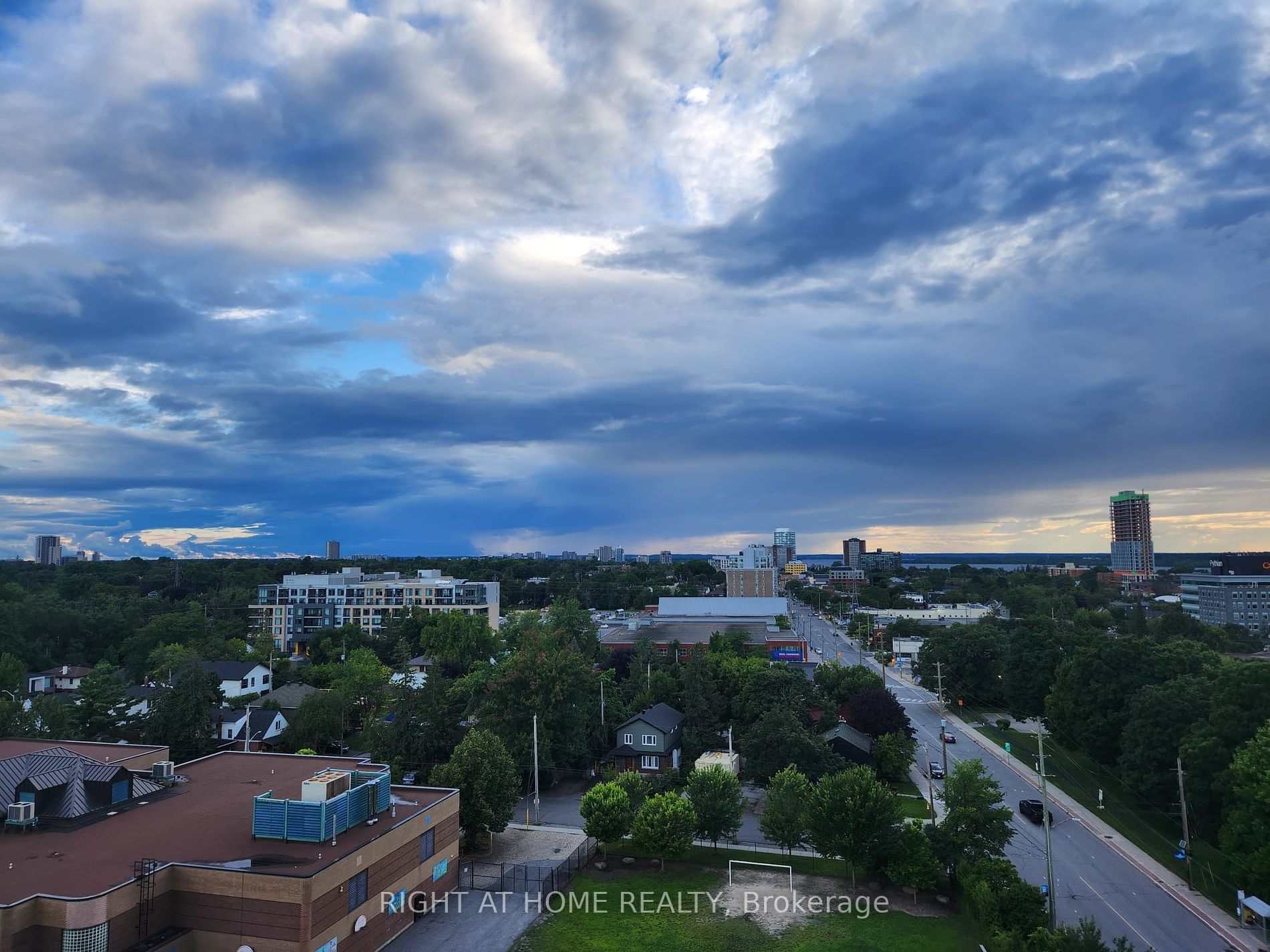 88 Richmond Road #512
