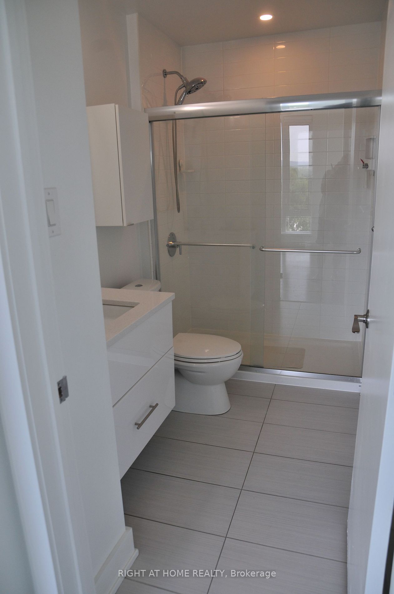 88 Richmond Road #512