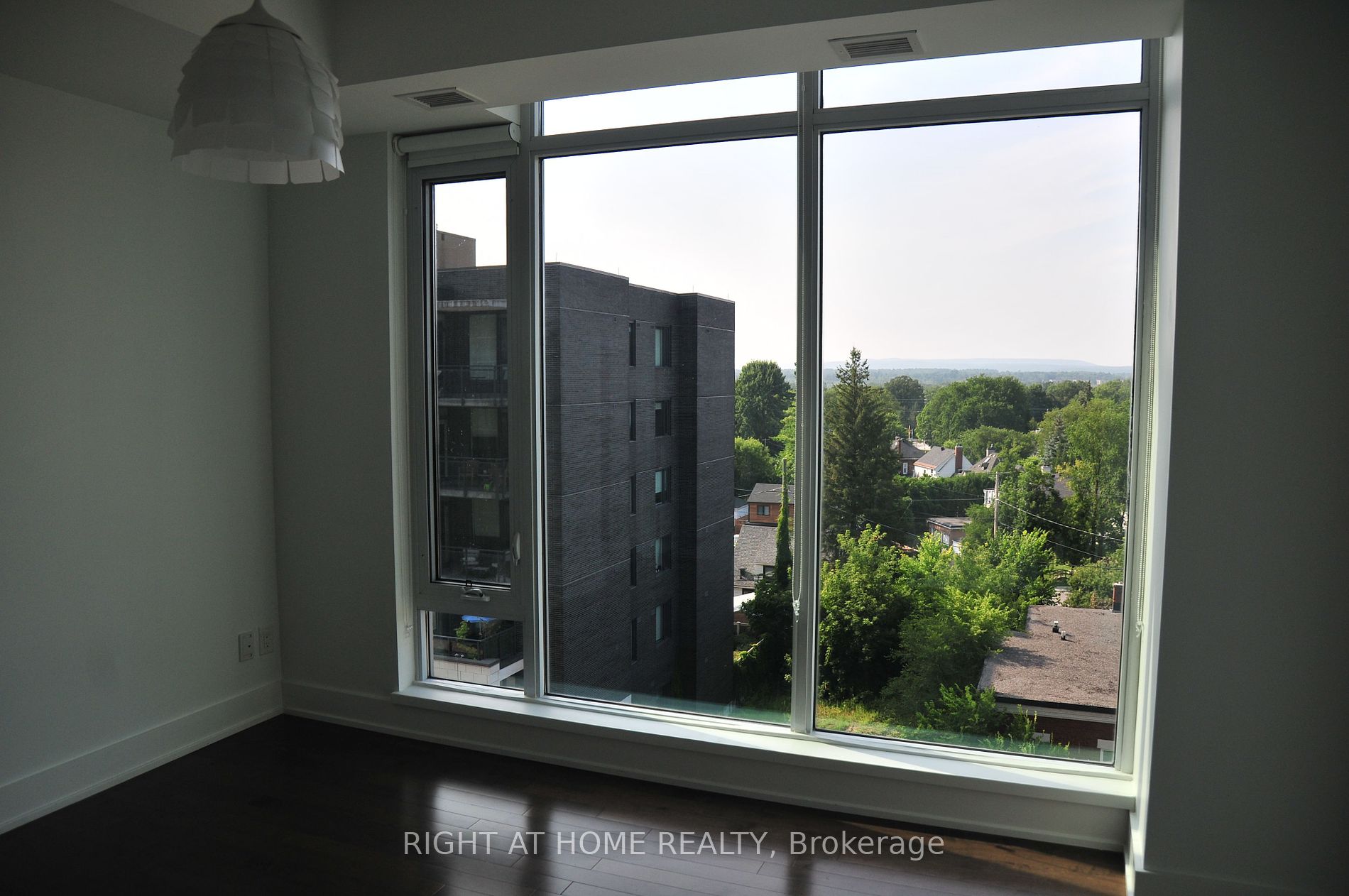 88 Richmond Road #512