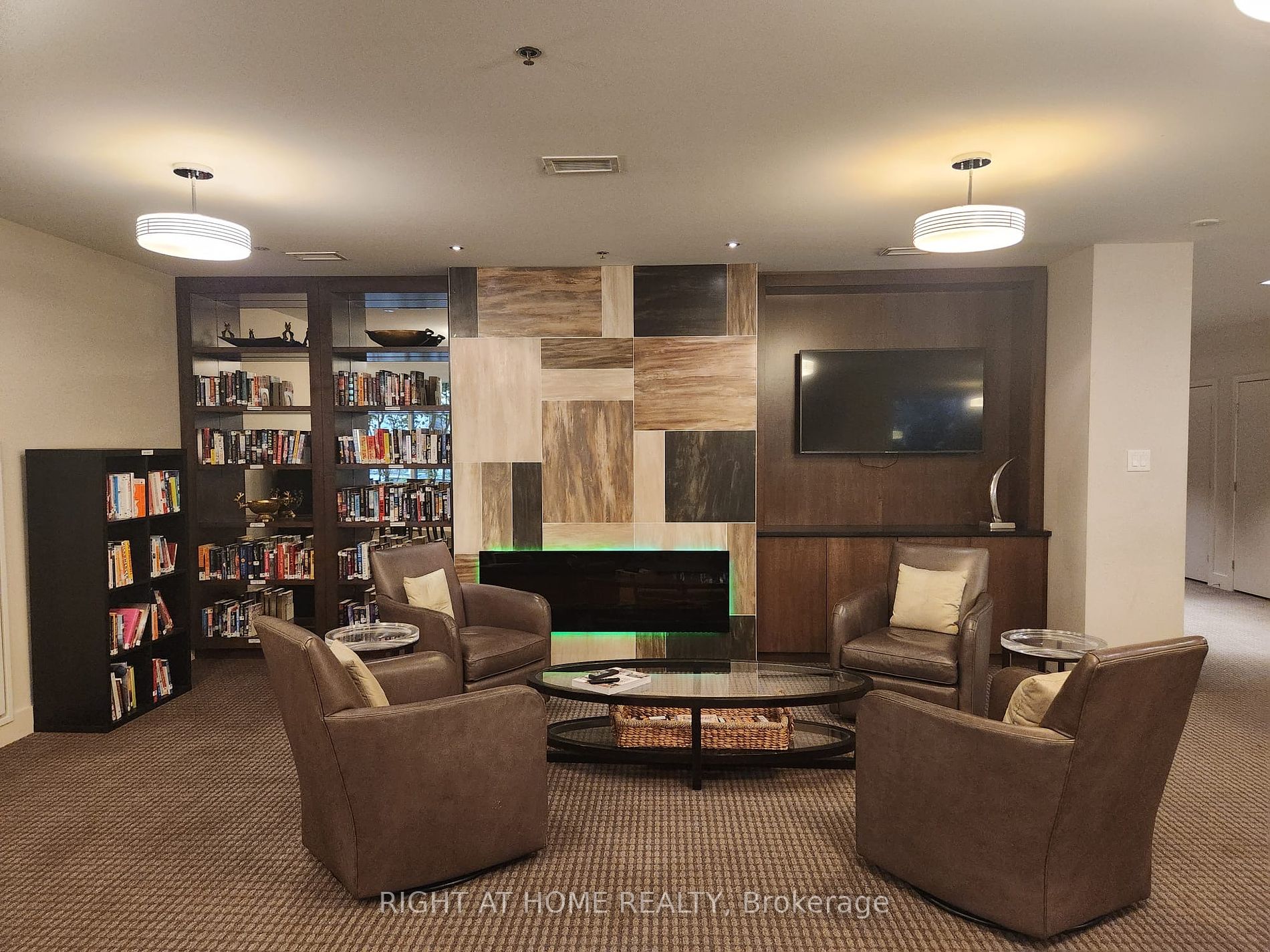 88 Richmond Road #512