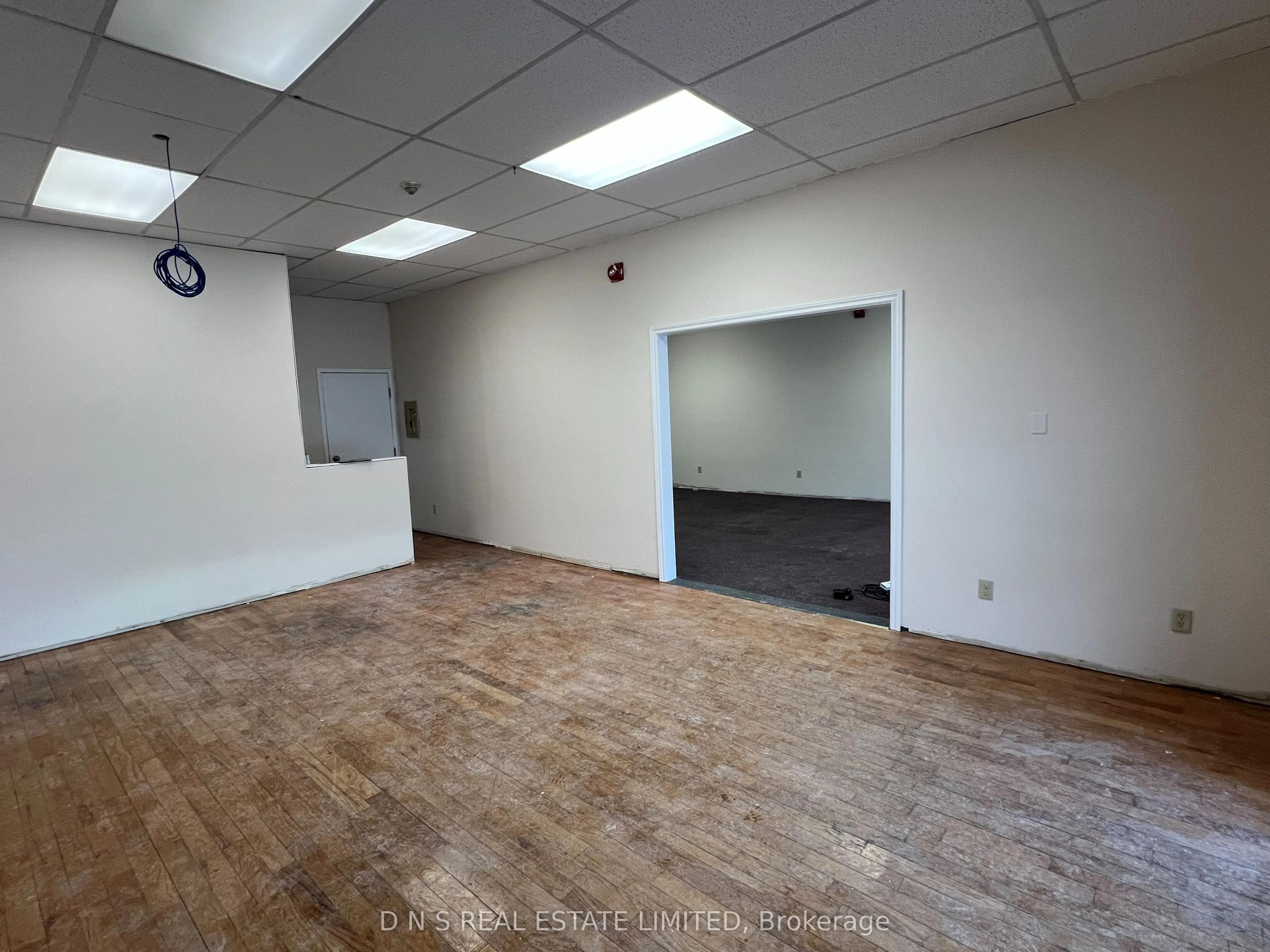 193 SIMCOE Street, #6 & 7