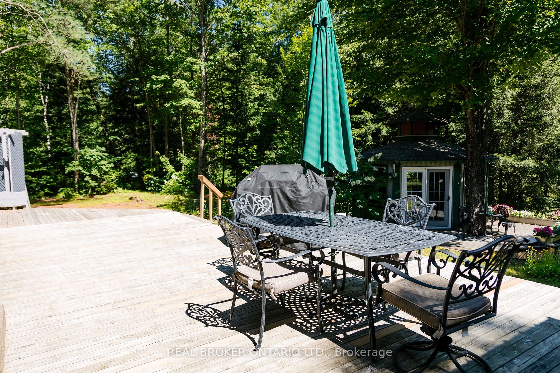 1065 Cloverleaf Road