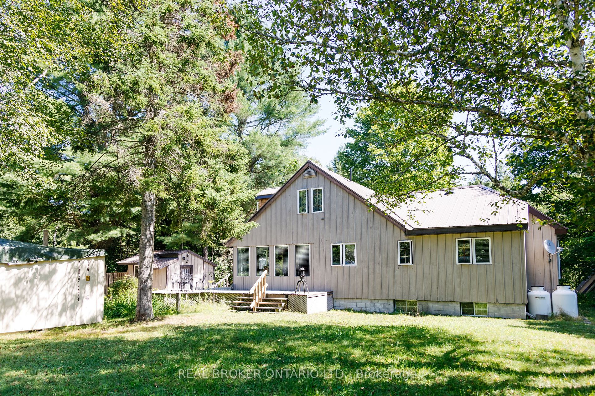 1065 Cloverleaf Road