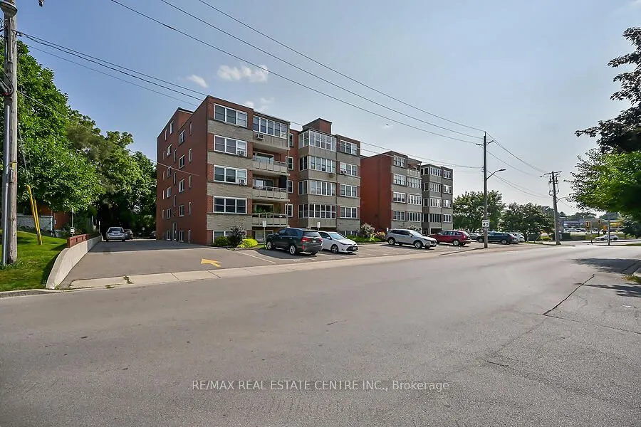 9 GRANT Boulevard, #107