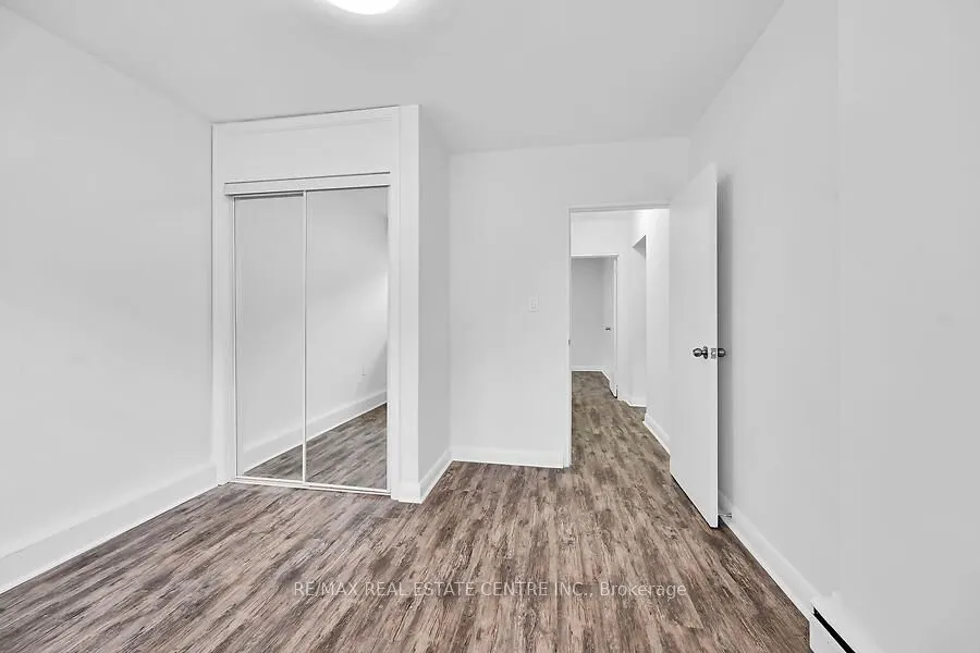 9 GRANT Boulevard, #107