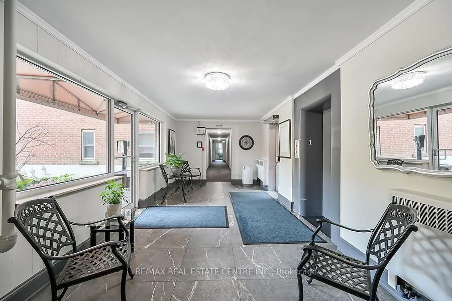 9 GRANT Boulevard, #107