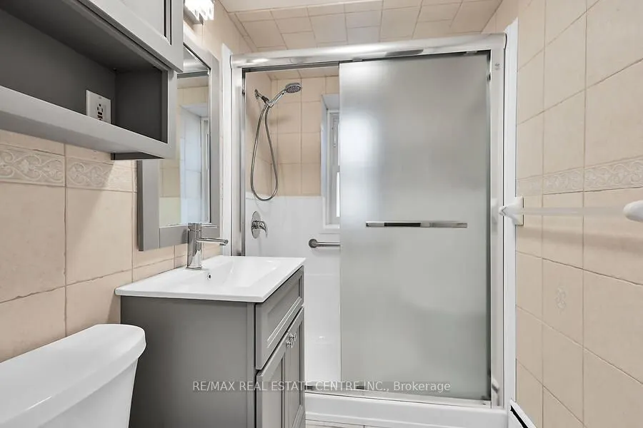 9 GRANT Boulevard, #107