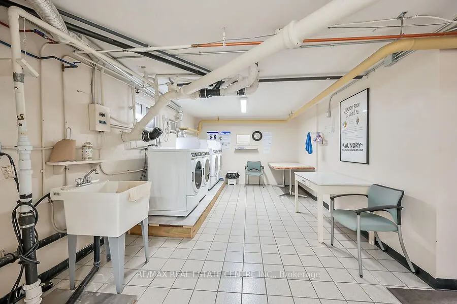 9 GRANT Boulevard, #107