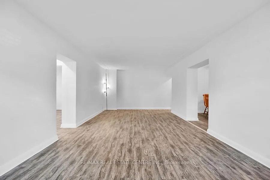 9 GRANT Boulevard, #107