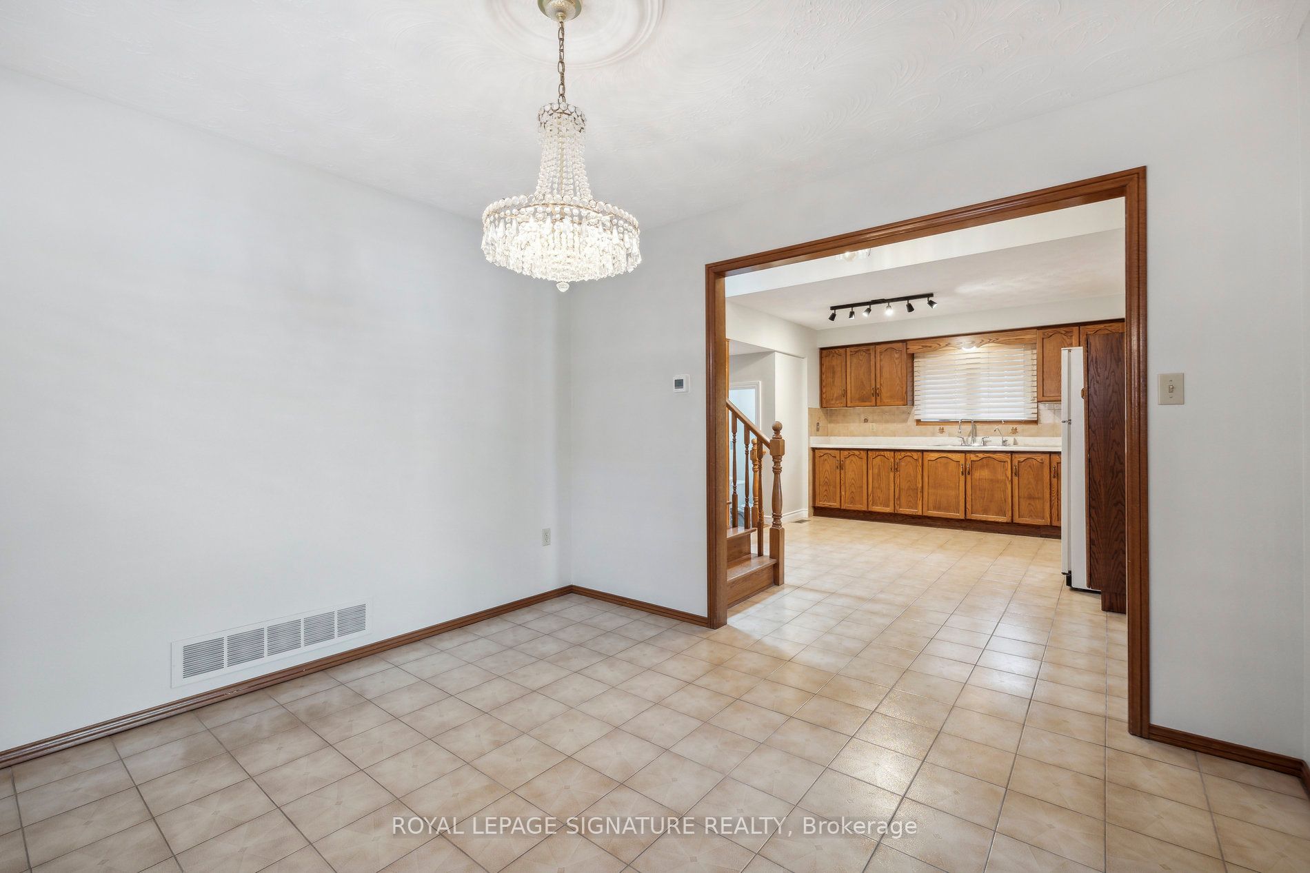 709 Upper Paradise Road