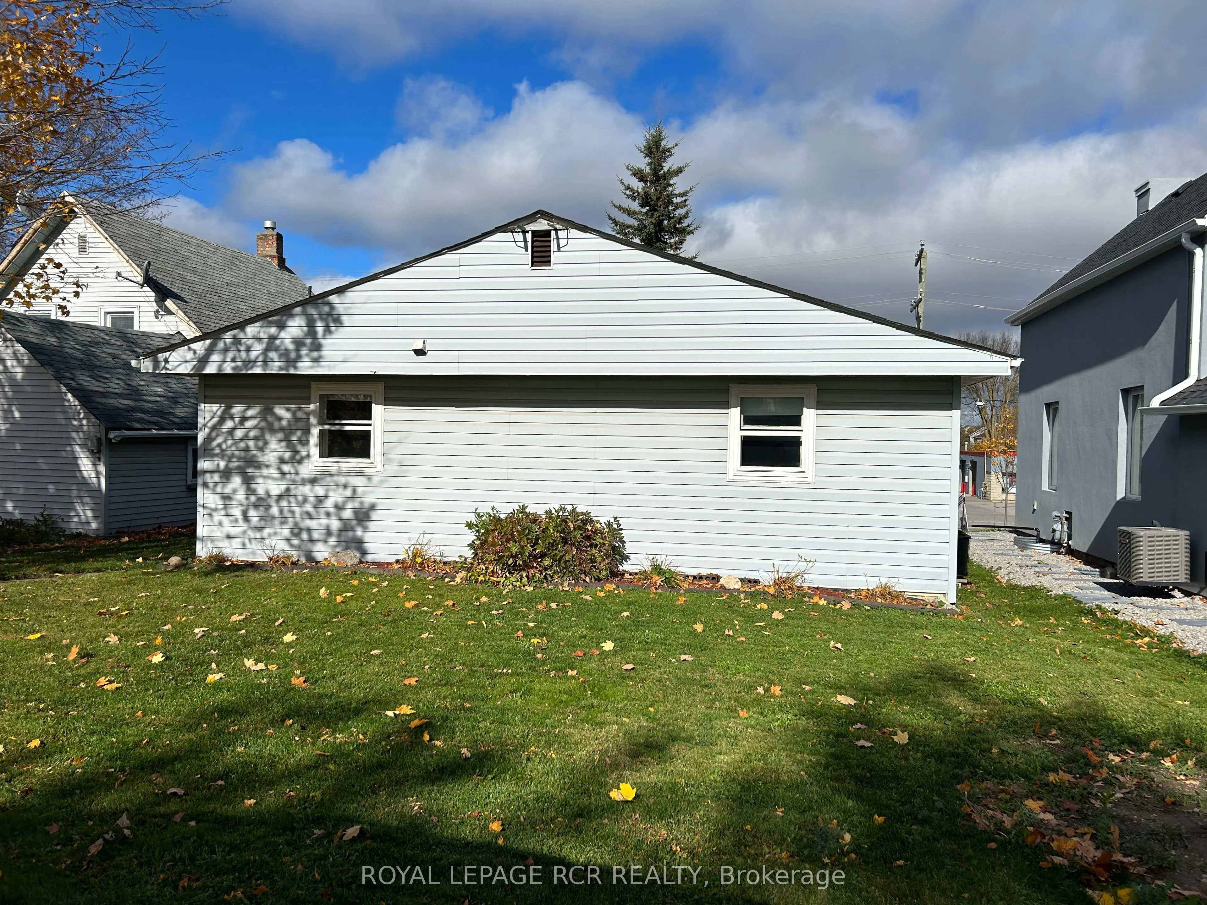 511 Main Street E