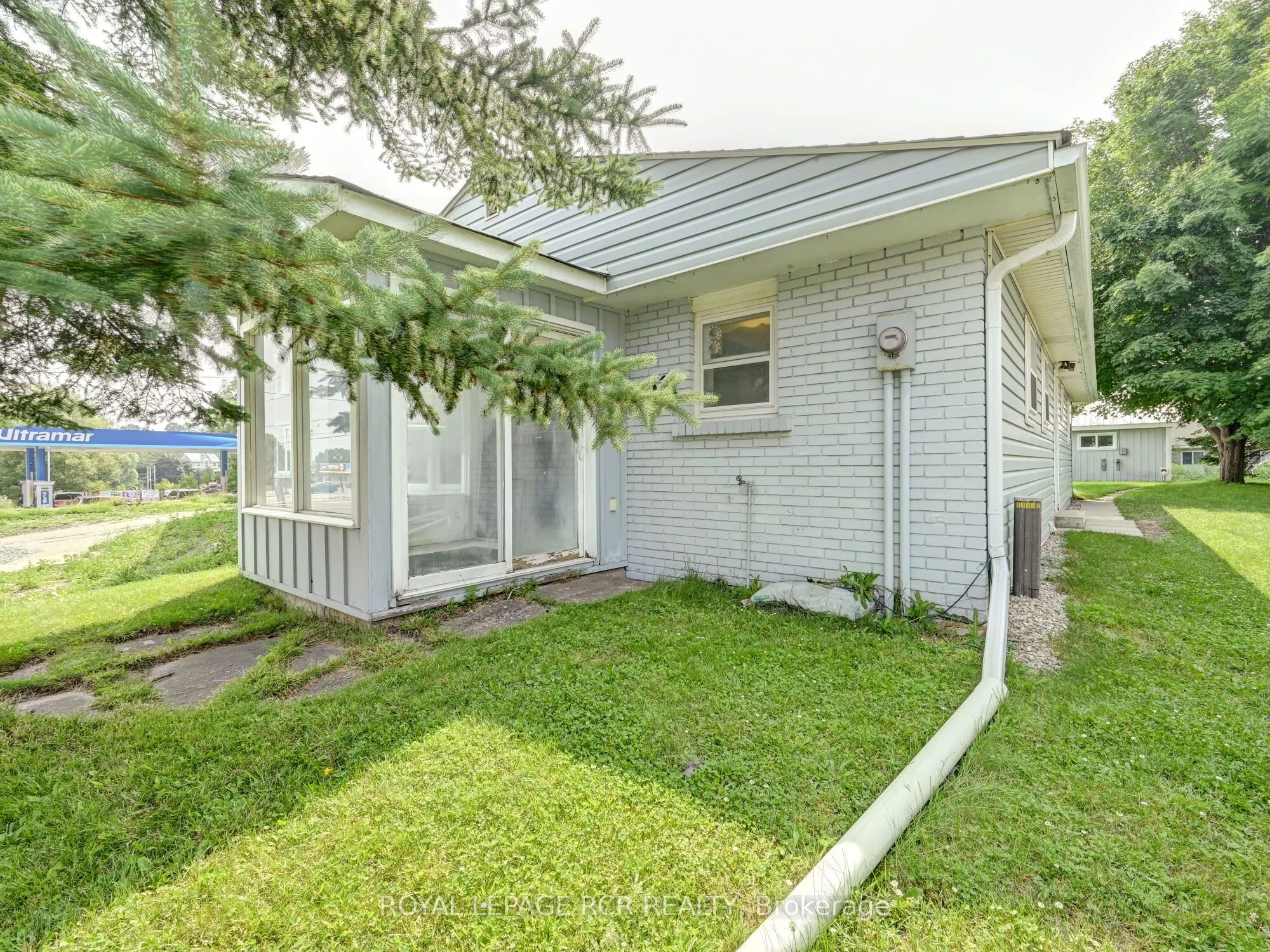 511 Main Street E