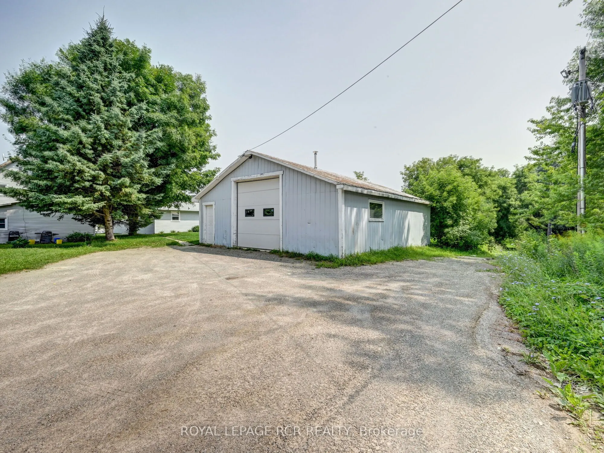 511 Main Street E