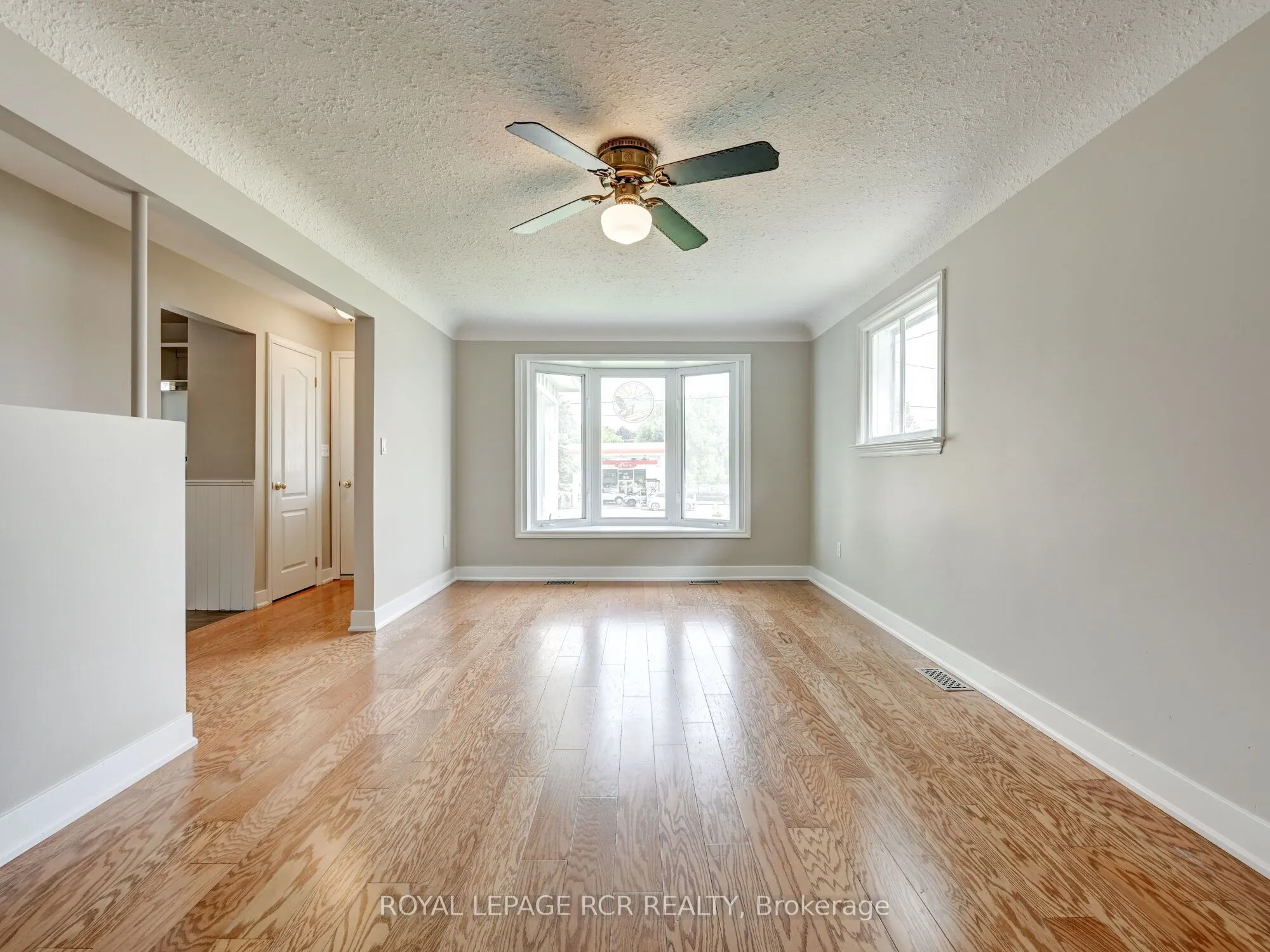 511 Main Street E