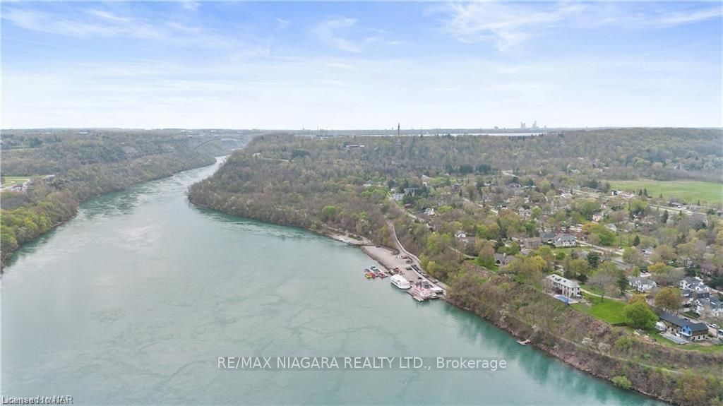 14662 NIAGARA RIVER Parkway