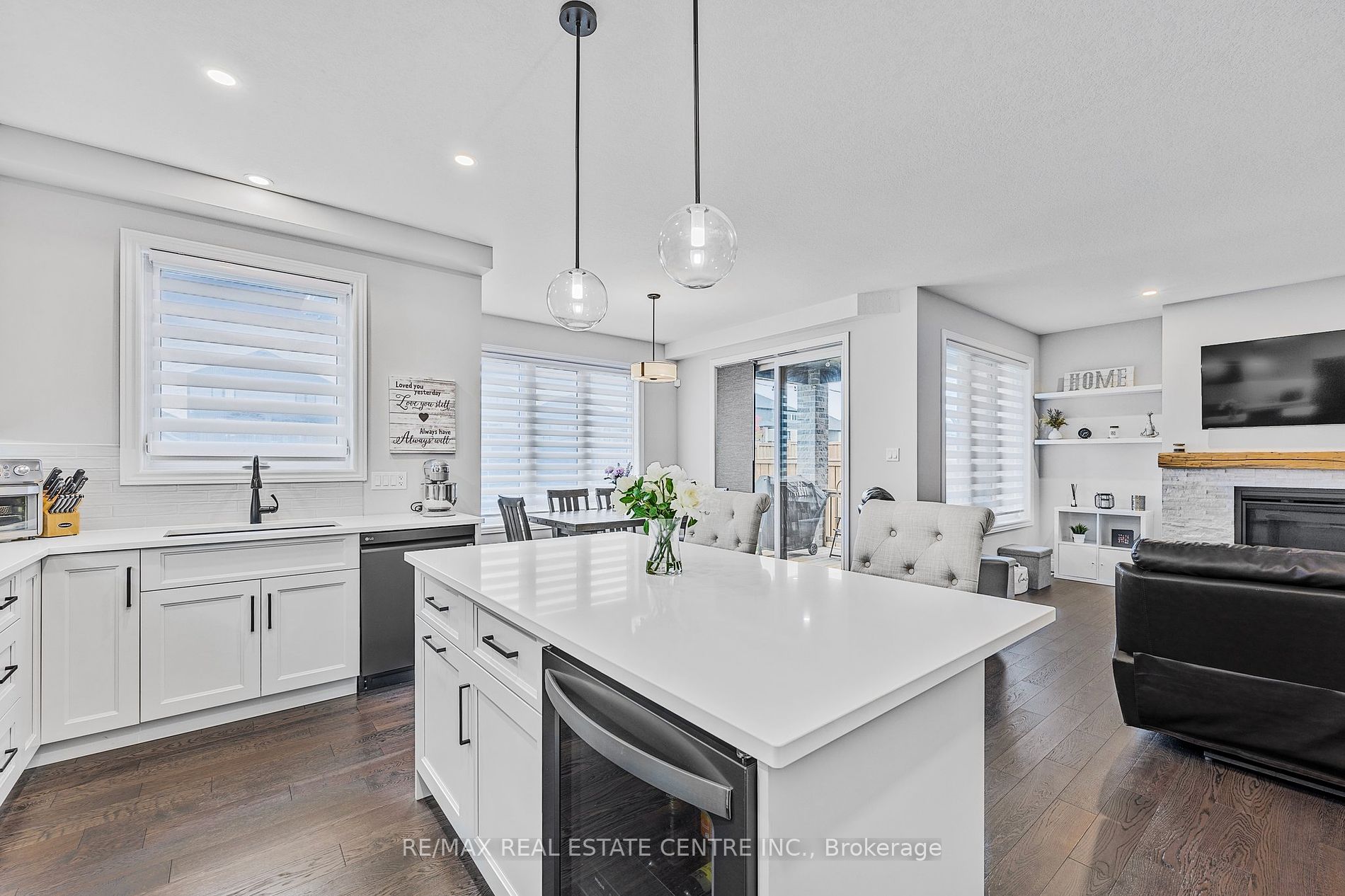 16 Tindall Crescent