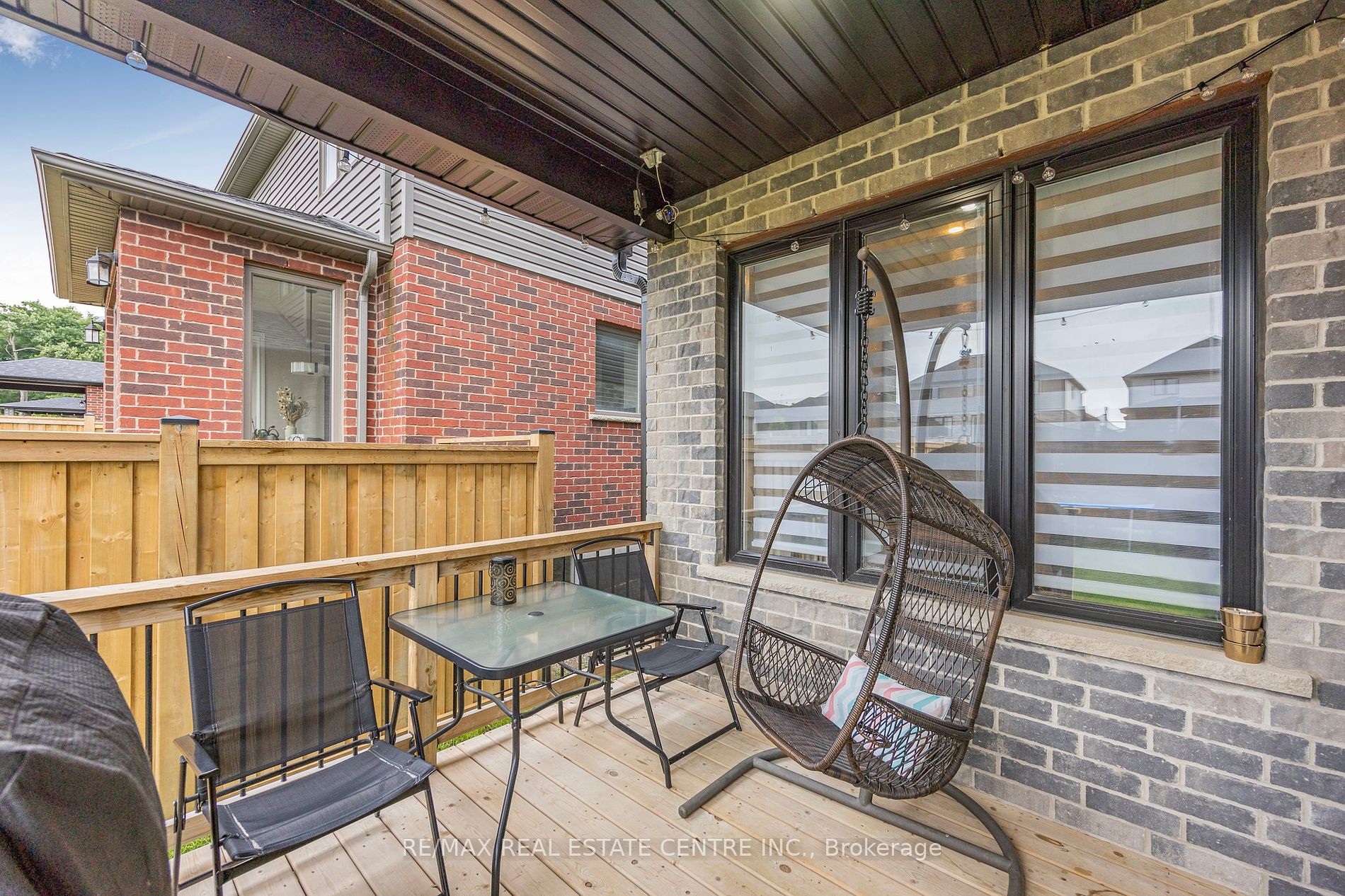 16 Tindall Crescent