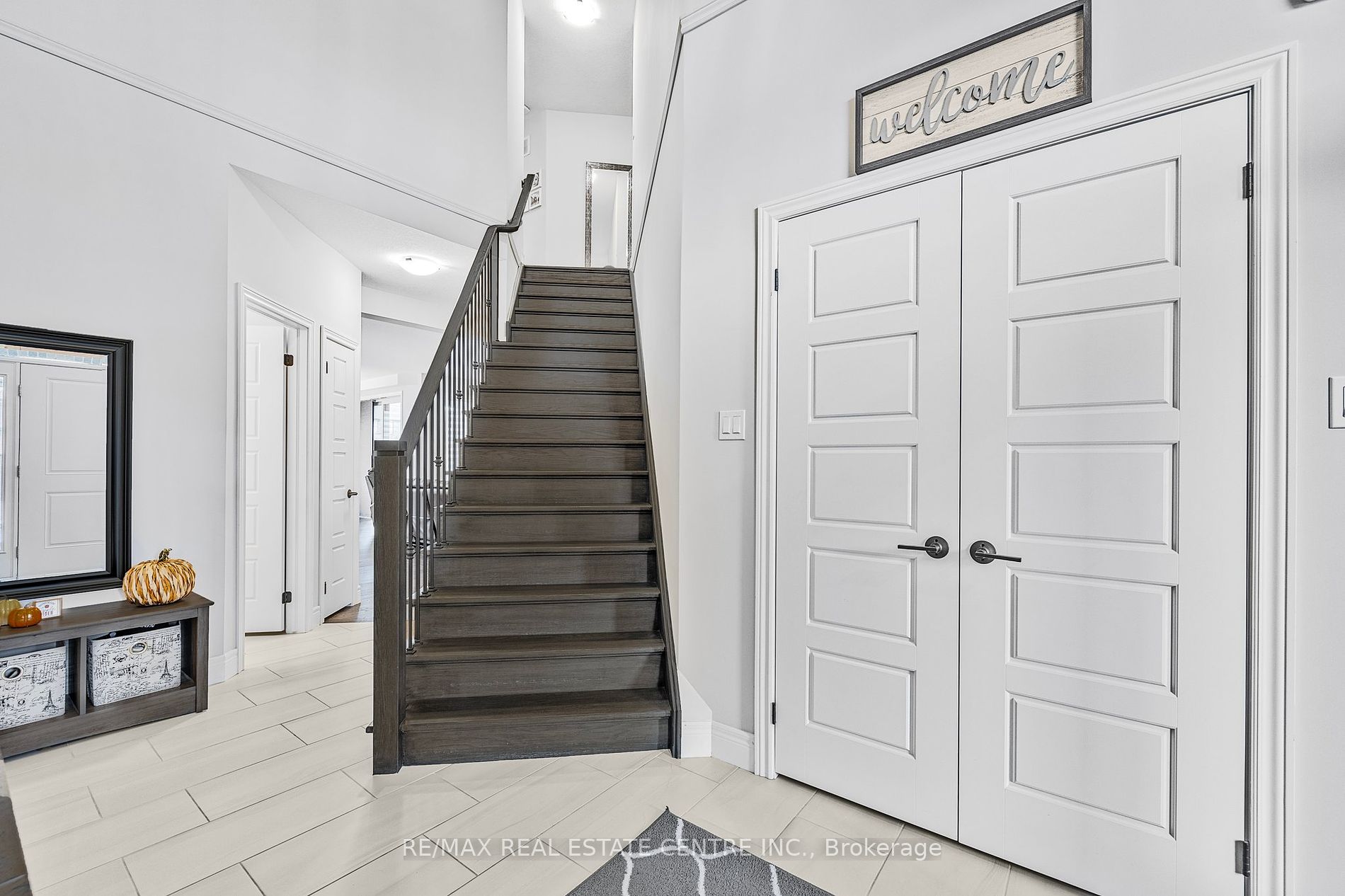 16 Tindall Crescent