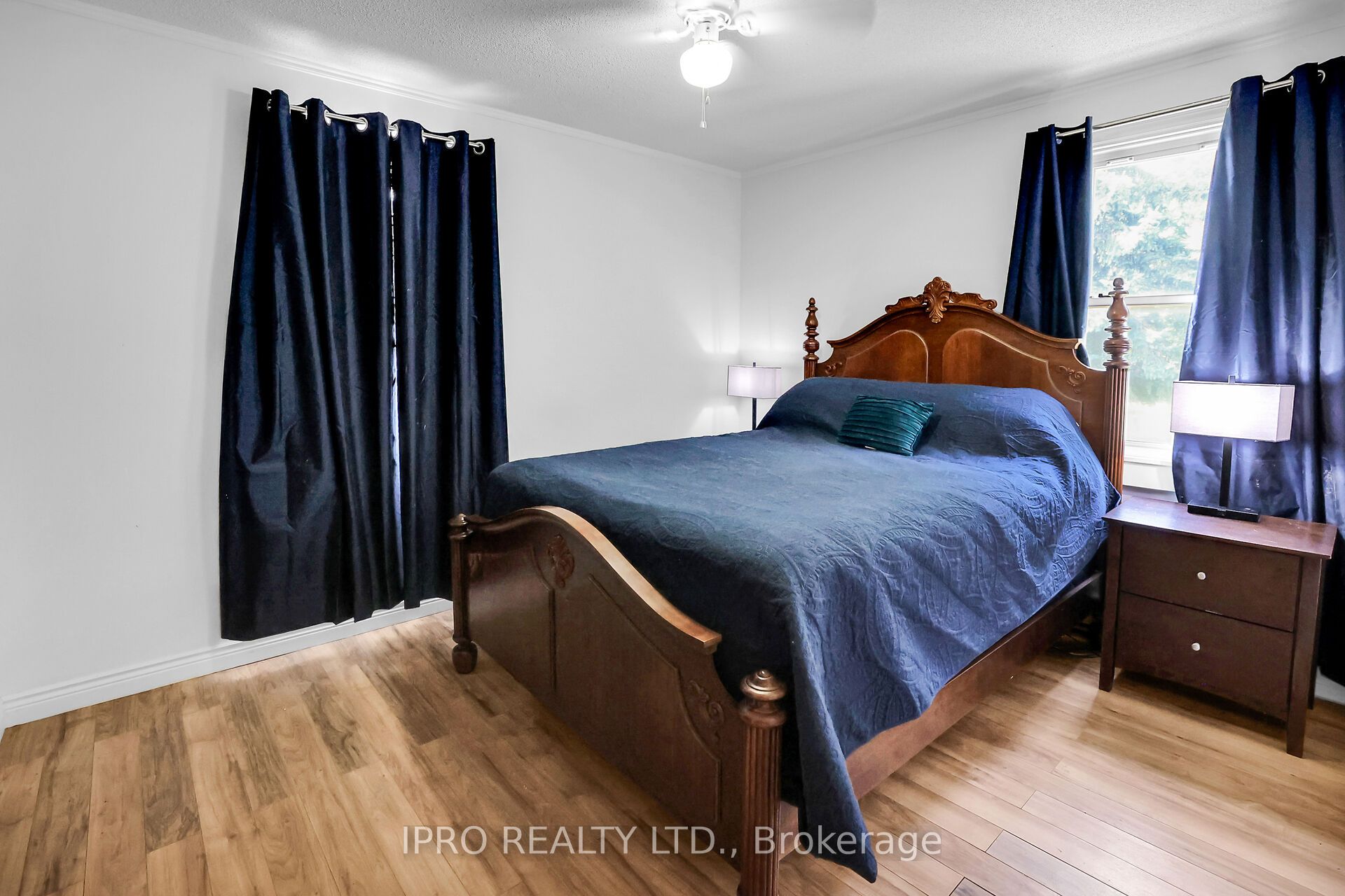 1027 Niagara Stone Road