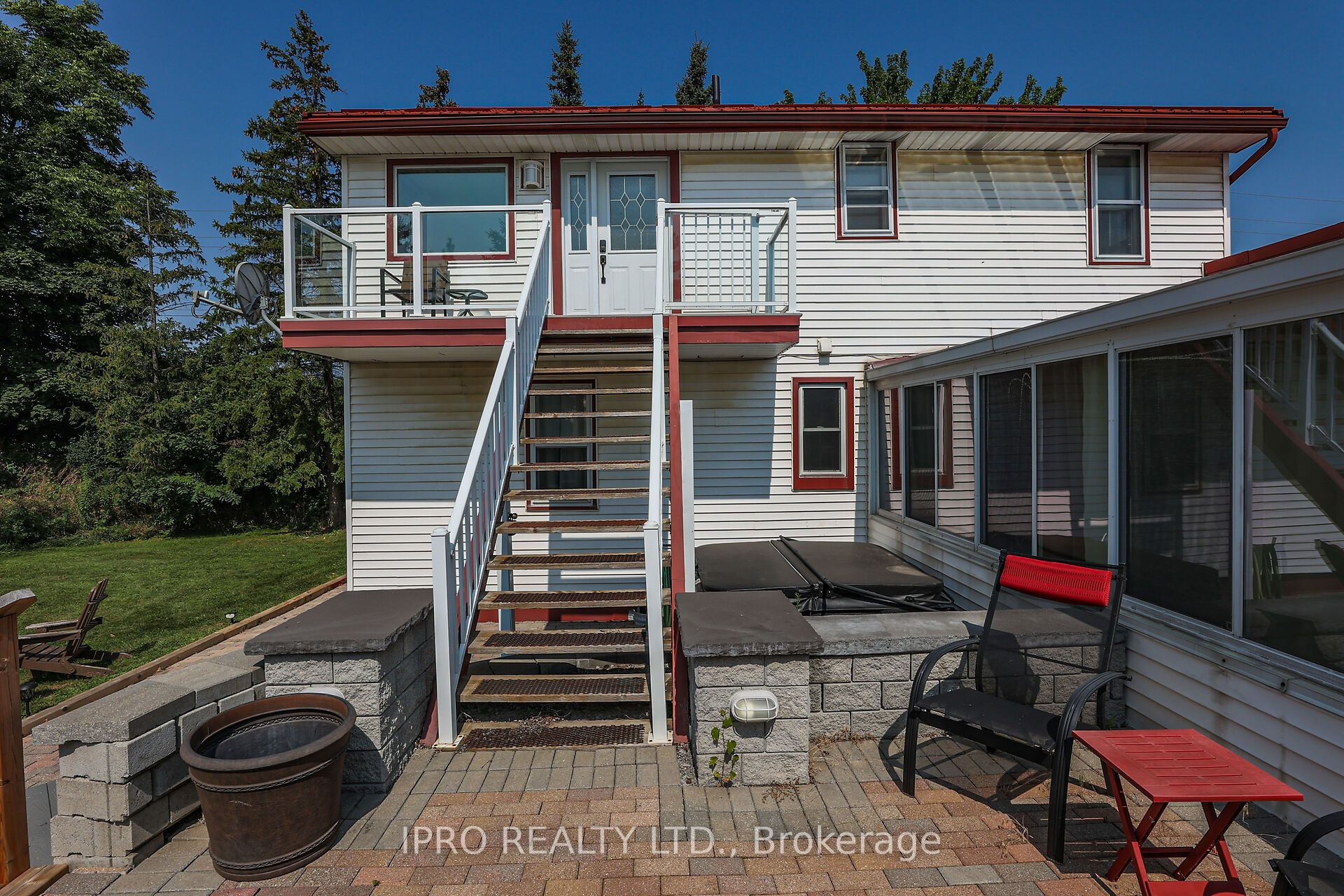 1027 Niagara Stone Road